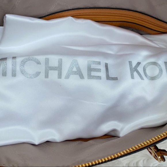 Firm✨Michael Kors jet set shoulder tote bag - Picture 10 of 12